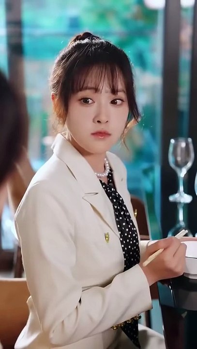 Completed. Reborn and back, I changed the fate of my family, put my younger brother on the right track, and brought the family to the top. By the way, I had a sweet entanglement with the powerful boss. Love and power are two parallel lines that burn to th