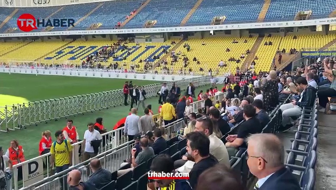 Ali Koç’u desteklediğini açıklayan Abdullah Kiğılı da stadta
