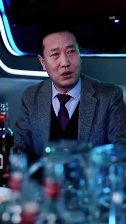 At His Engagement, a Little Girl Calls Him Daddy… and His Past Lover Returns