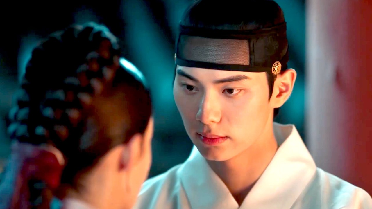 Bon Appétit, Your Majesty: Choosing Between Love and Time