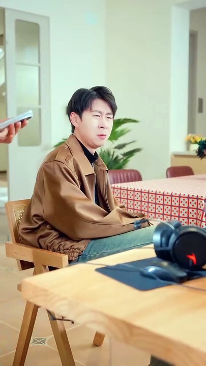 One Night With a Maid… 8 Years Later, the Billionaire Discovers His Dying Son