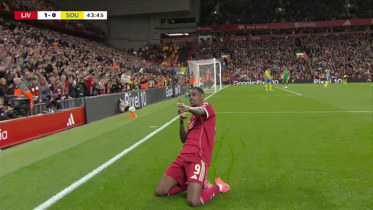 Carabao Cup : Isak et Liverpool punissent Southampton avant la pause !