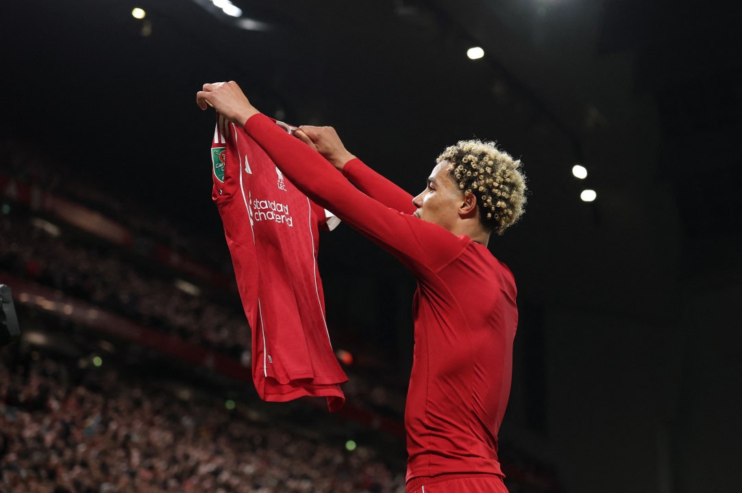 Carabao Cup : Isak et Ekitike portent Liverpool vers le 4e tour !