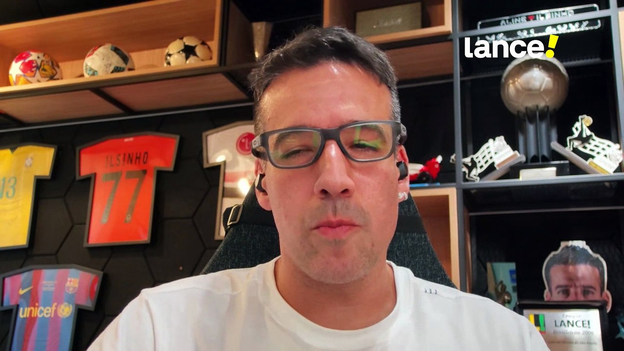 "Fala, Ilsinho!... os carrinhos que ele dava fora de campo..."