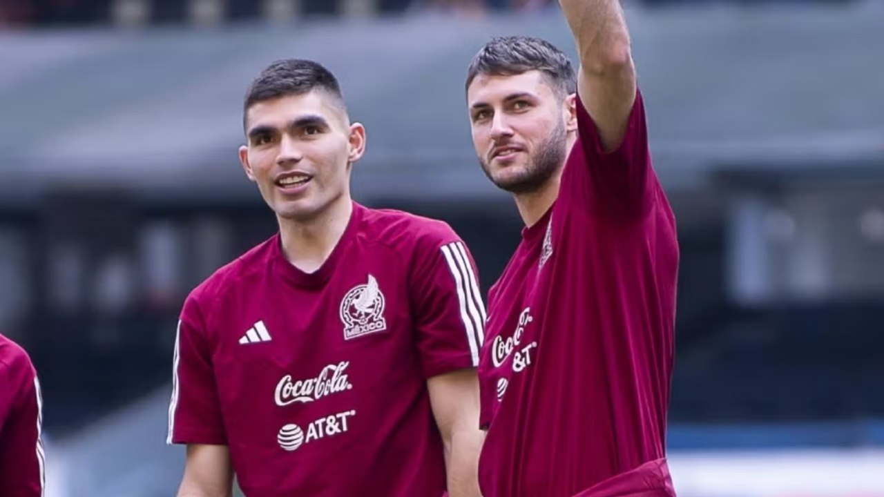 Santi Giménez y Johan Vázquez en divertido mood en torno al FC26