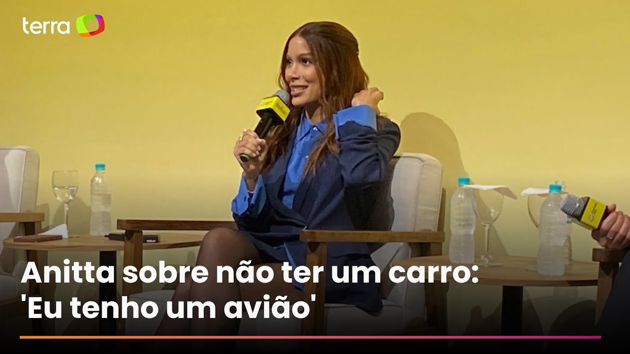Anitta explica por que não tem carro: ‘Eu tenho um avião’