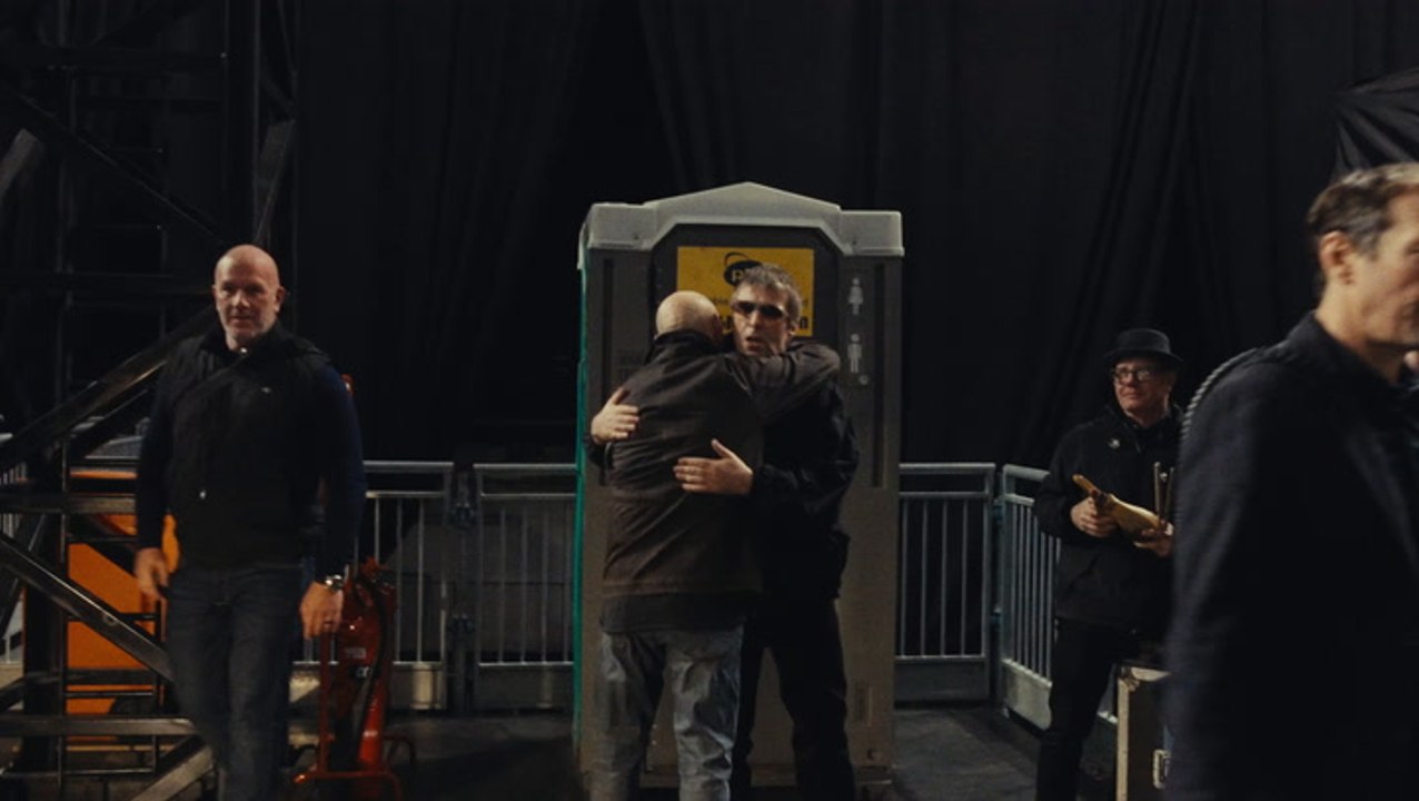 Oasis play final Wembley Stadium show