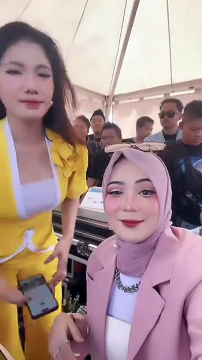 manggung bareng besti