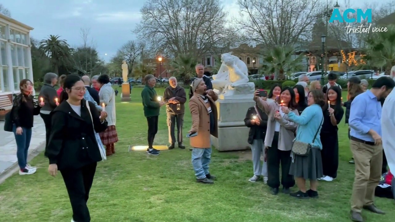 Bendigo candle light vigil video
