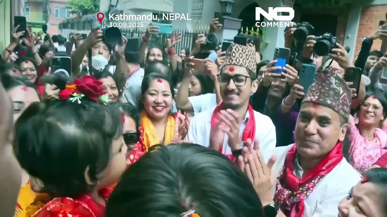 Двухлетняя девочка выбрана живой богиней Непала