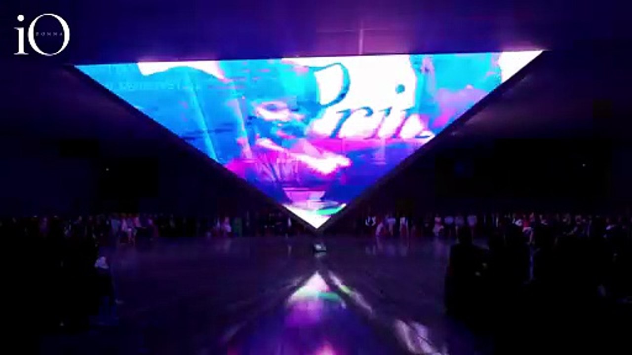 Dior entra in una nuova era: la PE 2026 di Jonathan Anderson tra sogno e magia