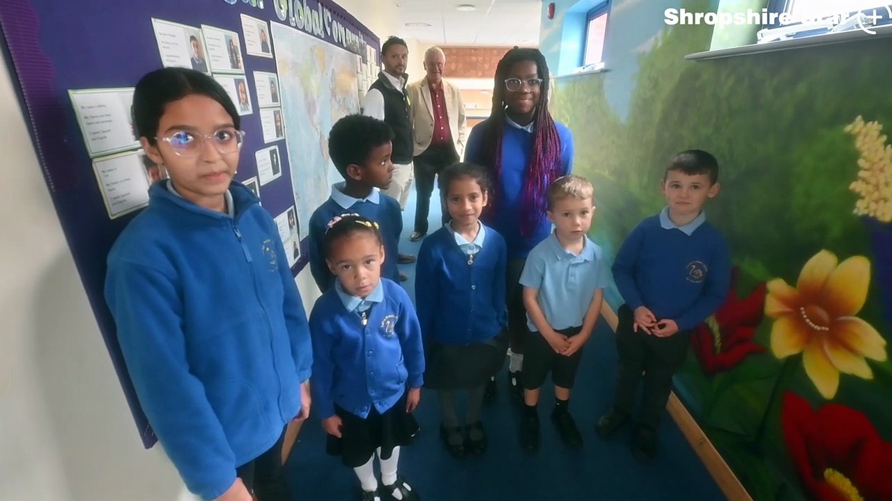 New art mural created for Dothill Primary School in Wellington