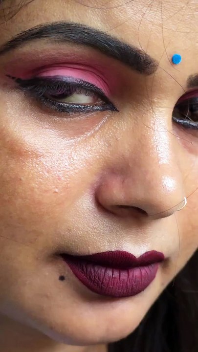 Alka Yagnik, Udit Narayan•Kisi Din Banoongi Main