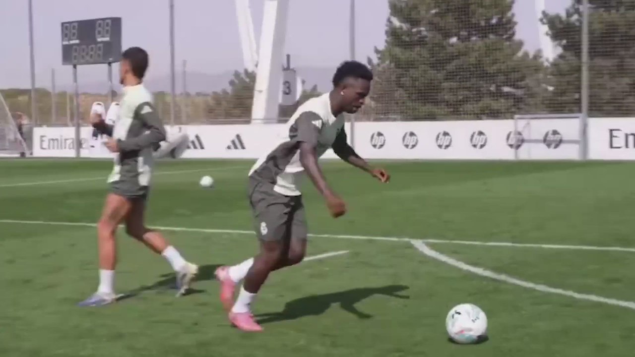 ¿Nueva celebración y grito? La secuencia de Vinicius y Mbappé tras un gol en el entrenamiento