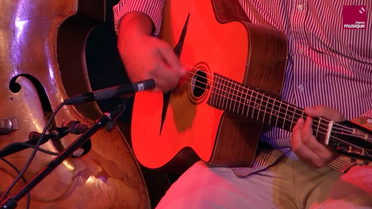 Django Reinhardt : Minor Swing