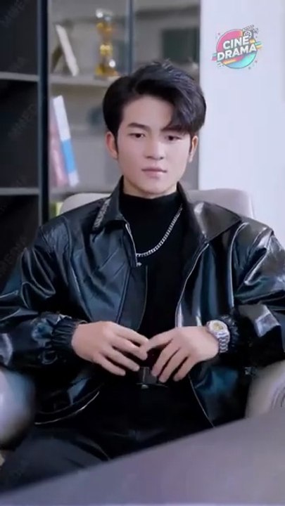 War God Works for His Wife, But She Scorns Him and Forces a Divorce - Cine Drama