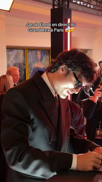 Jacob Elordi en direct du Grand Rex à Paris 😱🤯