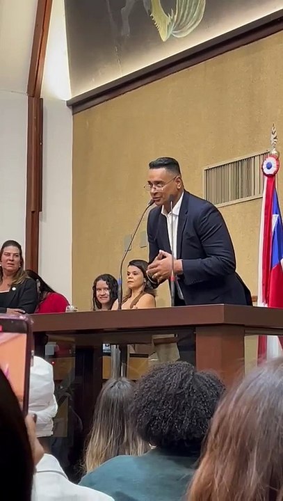 Virou baiano? Péricles deve se mudar para Salvador após receber título na Alba, revela Xanddy