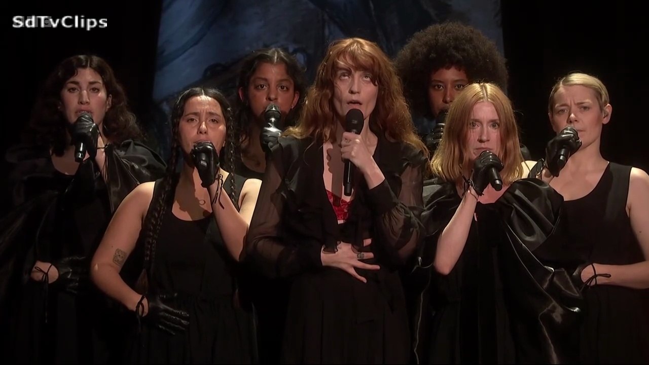 Florence and The Machine 'Everybody Scream' LIVE