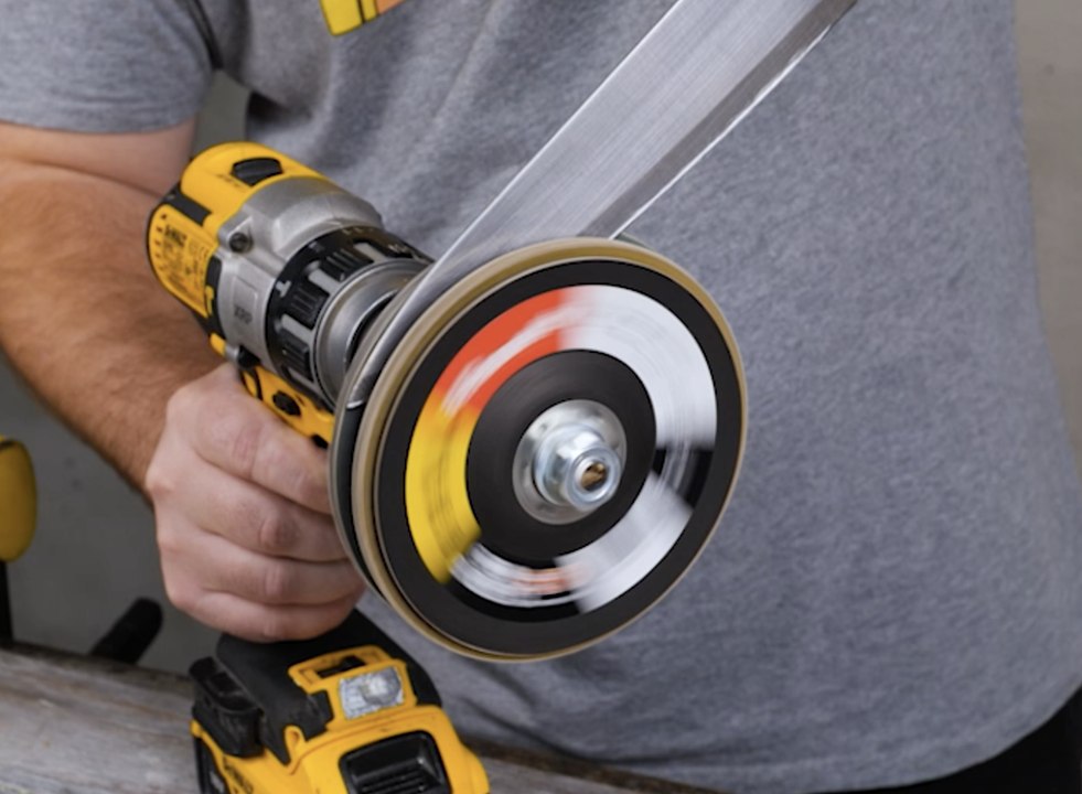 Knife sharpener using alternative tools ⚒️