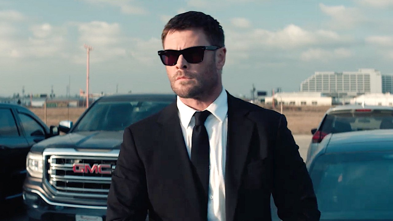 Chris Hemsworth and Mark Ruffalo Face Off in Crime 101 Trailer