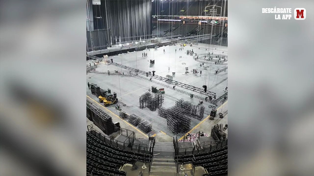 El  frenético montaje de la nueva pista del Masters 1000 de París