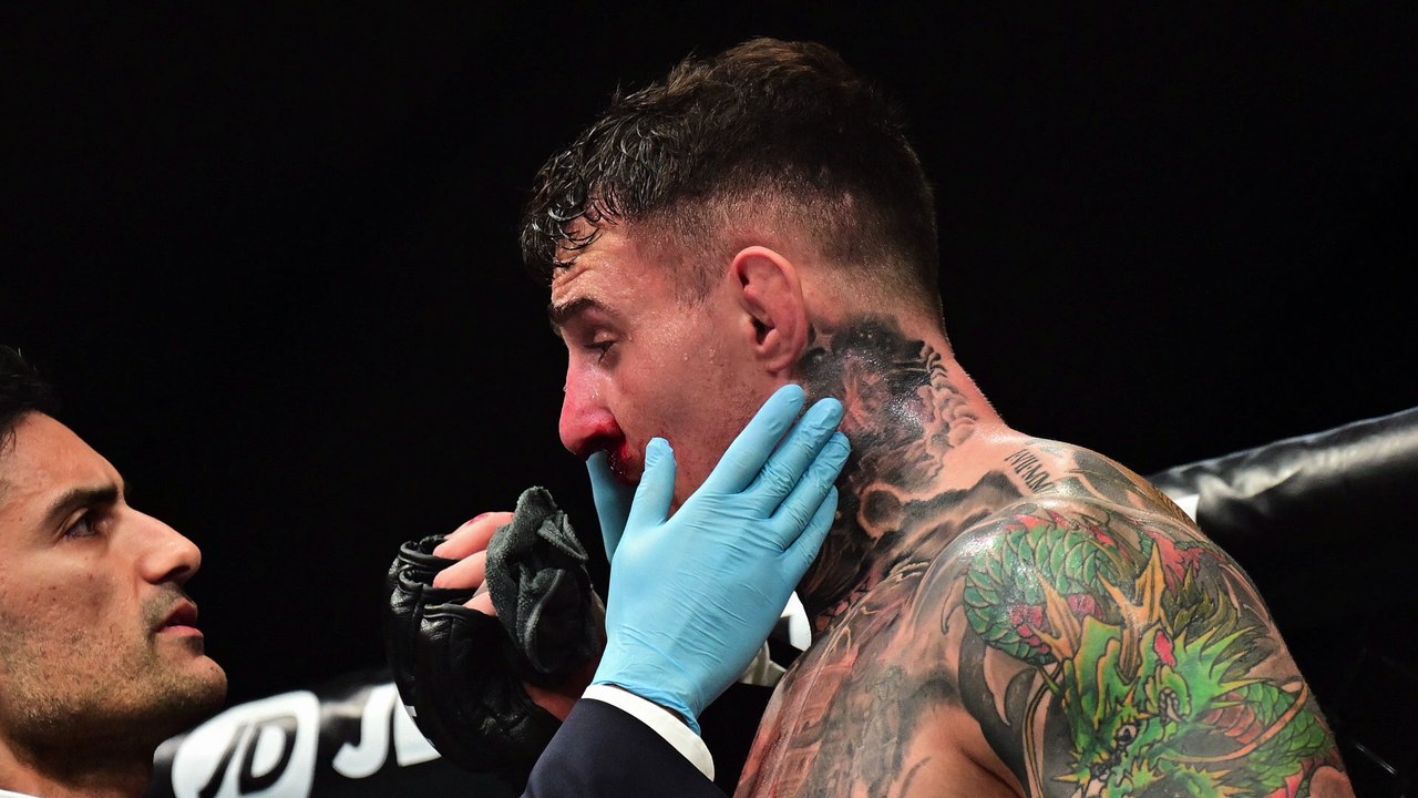 Ciryl Gane coupé dans son élan face à Tom Aspinall : le débrief d'un UFC déroutant - MMA - UFC 321