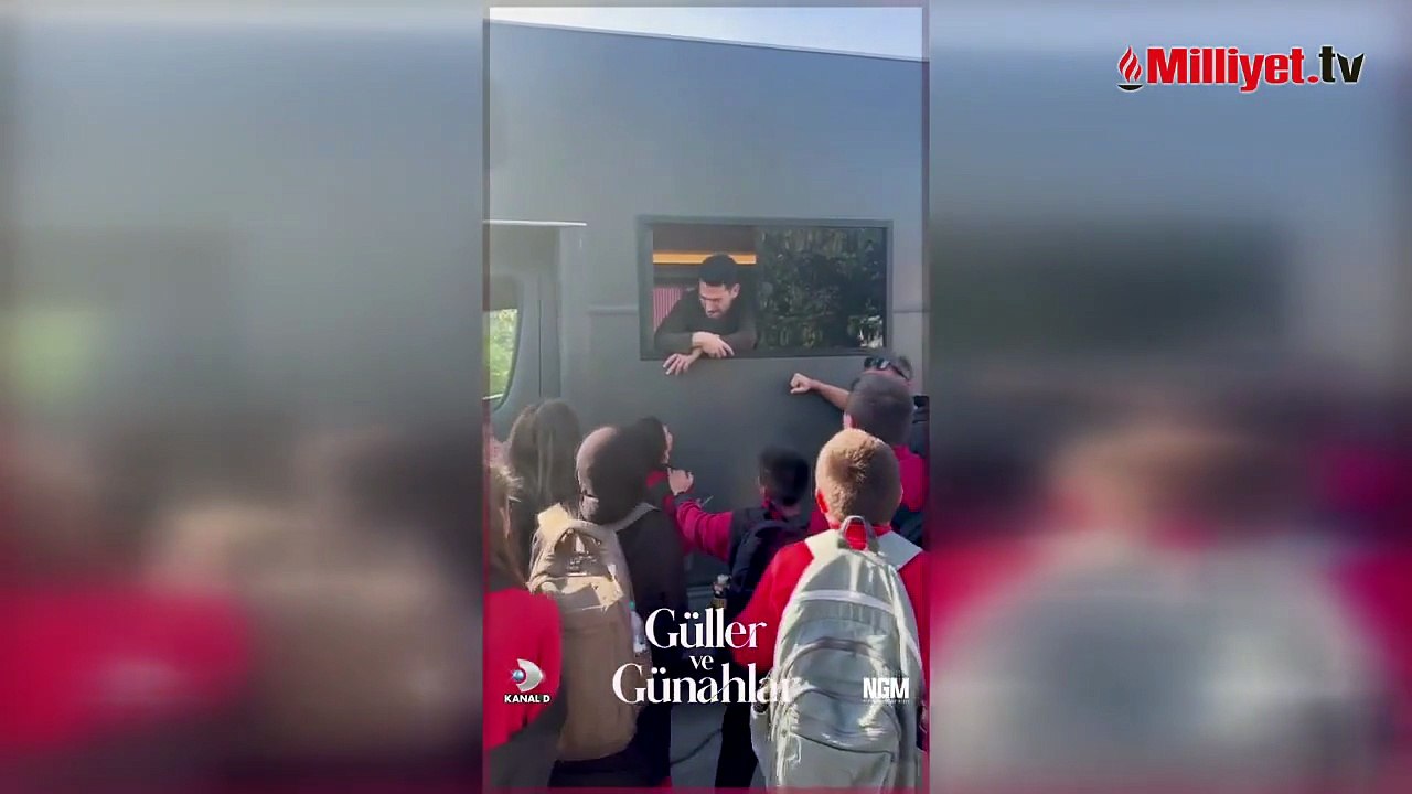 Güller ve Günahlar seti çocuklarla renklendi