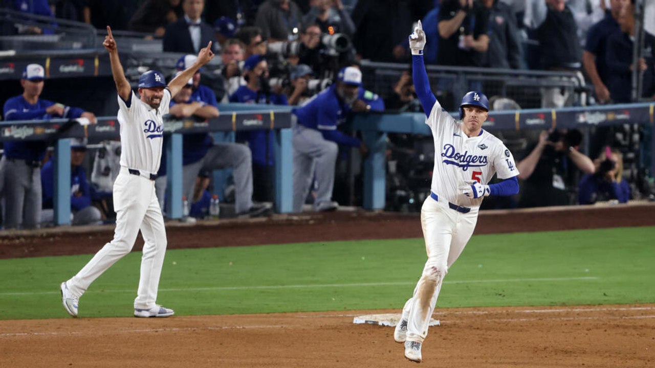Freddie Freeman mató a los Blue Jays en el inning 18