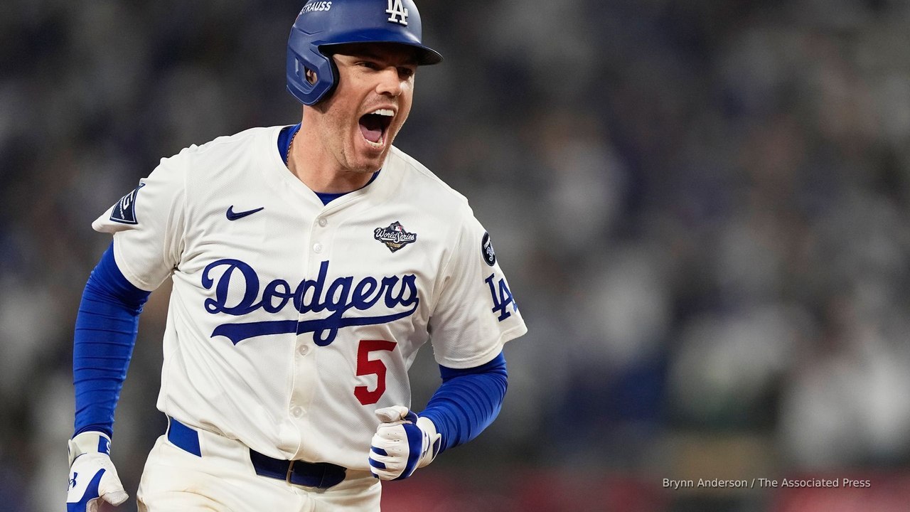 Freeman’s 18th-inning homer secures Dodgers’ 2-1 lead over Blue Jays