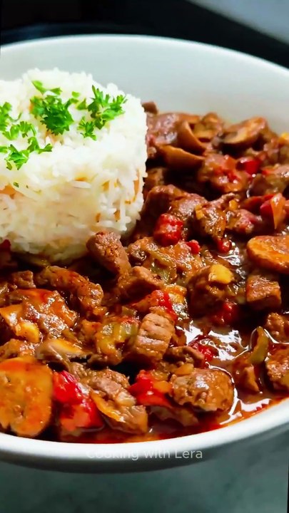 Rindfleischpfanne mit Pilzen 🍄 | Mantarlı Et Sote Tarifi 🇹🇷 | Cooking with Lera
