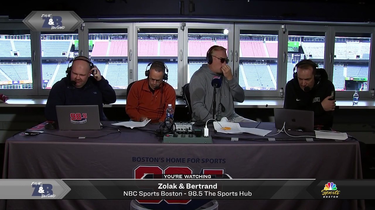 Marcus Jones re-signs with Patriots