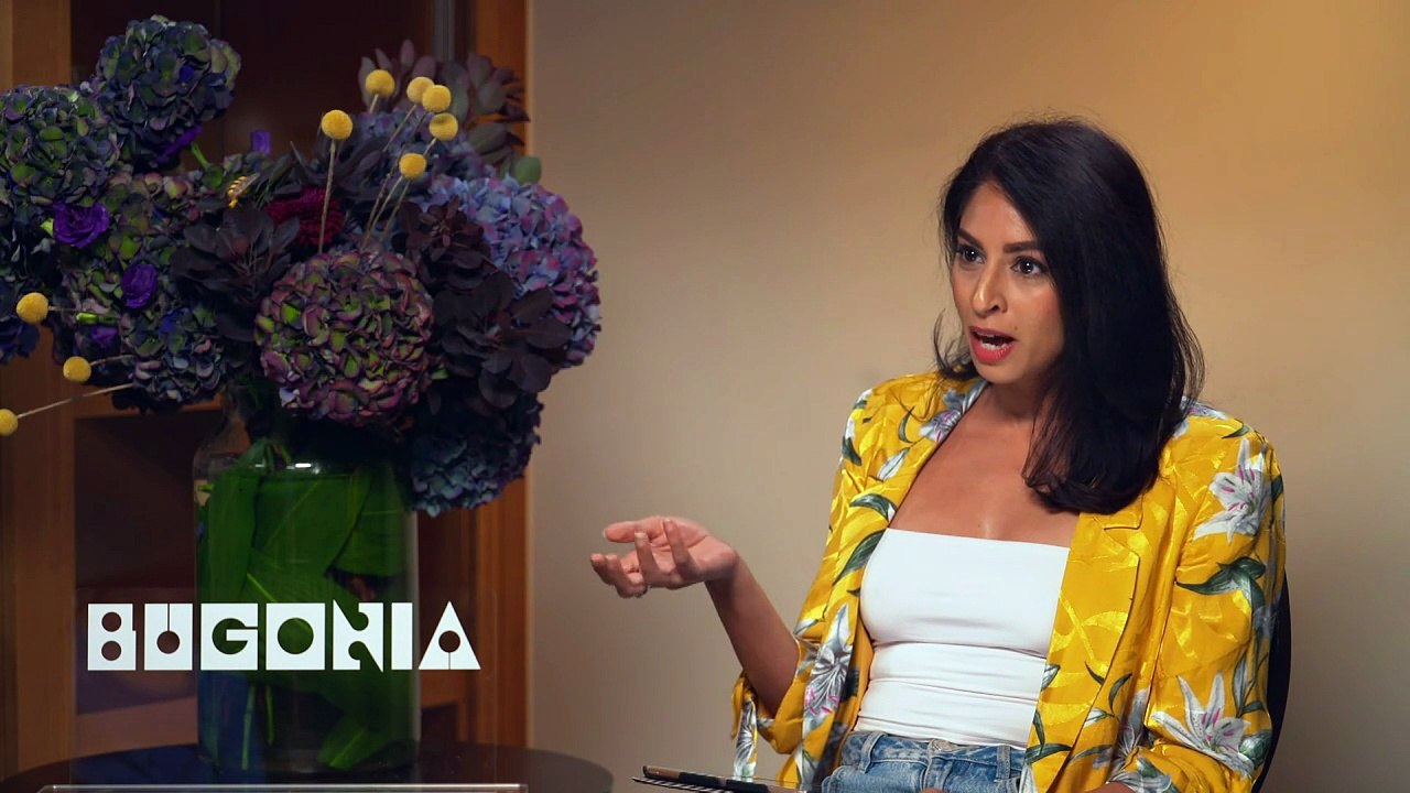 Emma Stone & Jesse Plemons Convincing Us They're Not Aliens