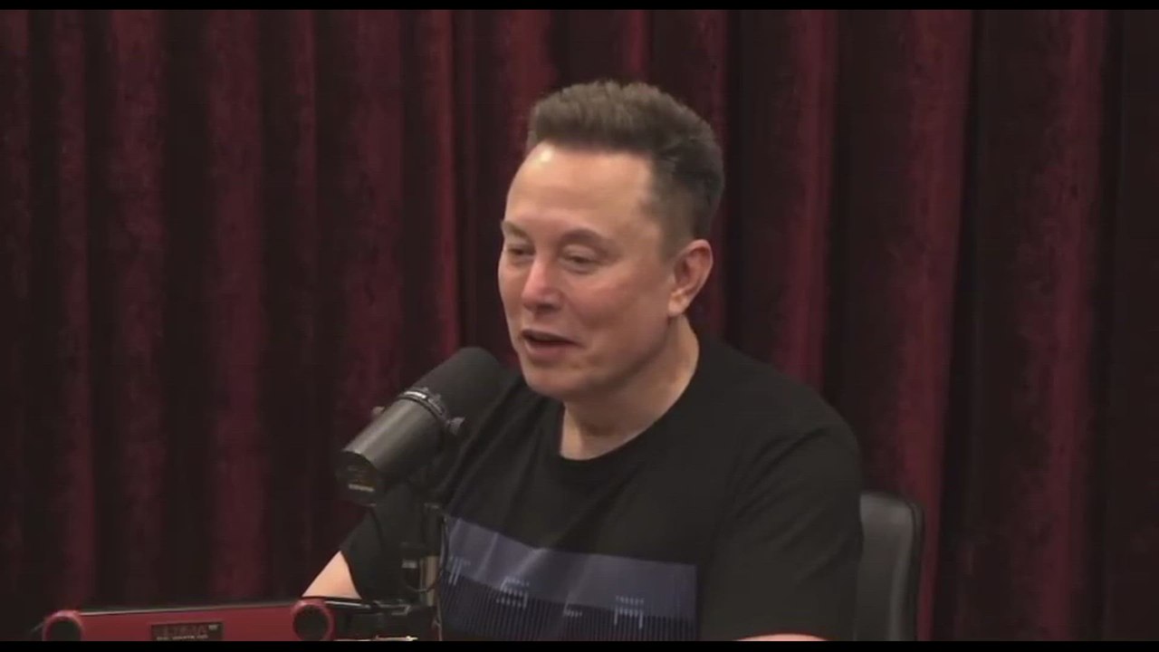 ELON MUSK DEFENDS TRUMP: “HE’S NOT EVIL” on JOE ROGAN’s PODCAST