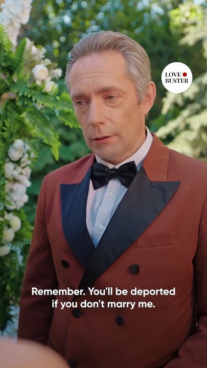 LOVEBUSTER - Three princes proposed to me lovestory shorts