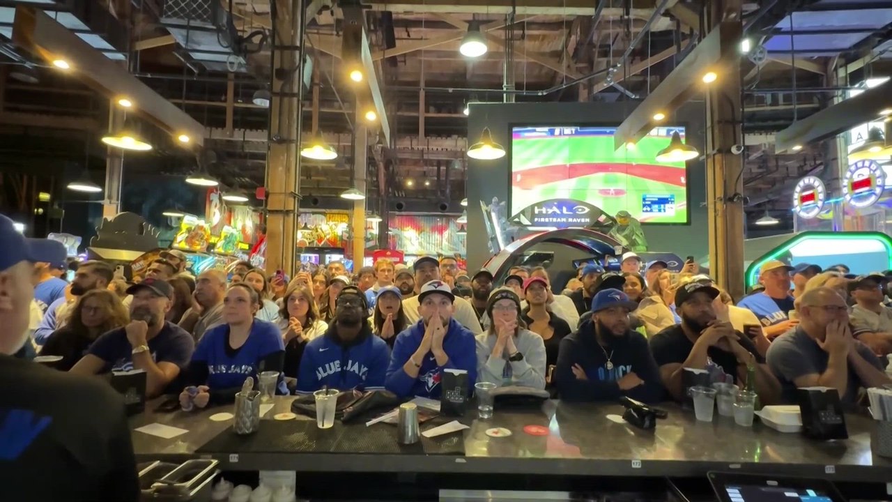 Fans share disappointment following Blue Jays' World Series defeat