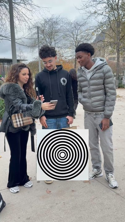 Trouve la bonne réponse #Quiz #Sophieonly1