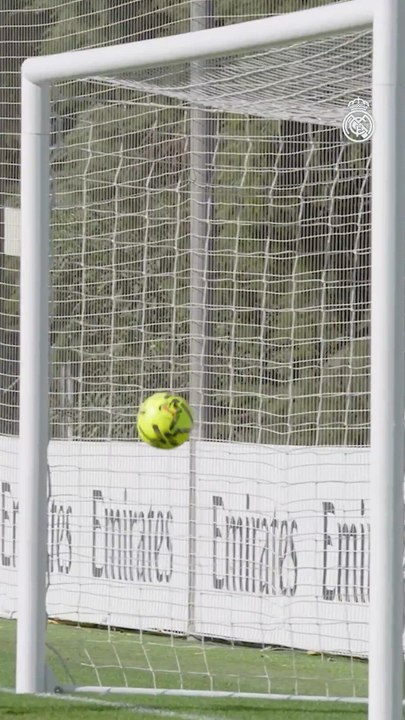 El espectacular gol de Mbappé en el entrenamiento del Real Madrid