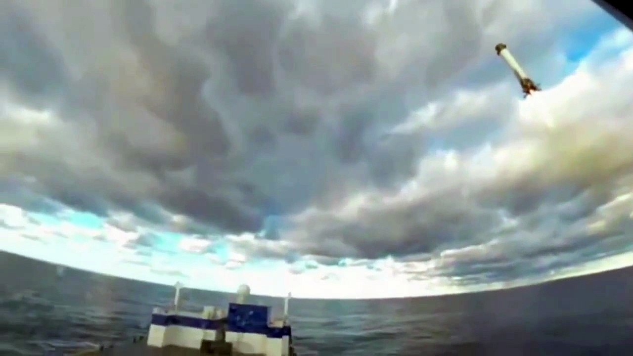 Blue Origin logra capturar con éxito su cohete New Glenn tras despegue e iguala a SpaceX