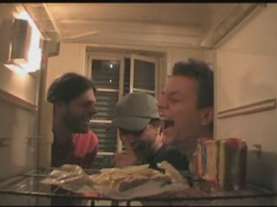 LE FRIGO EPISODE 7: Paix et rire en le demeure