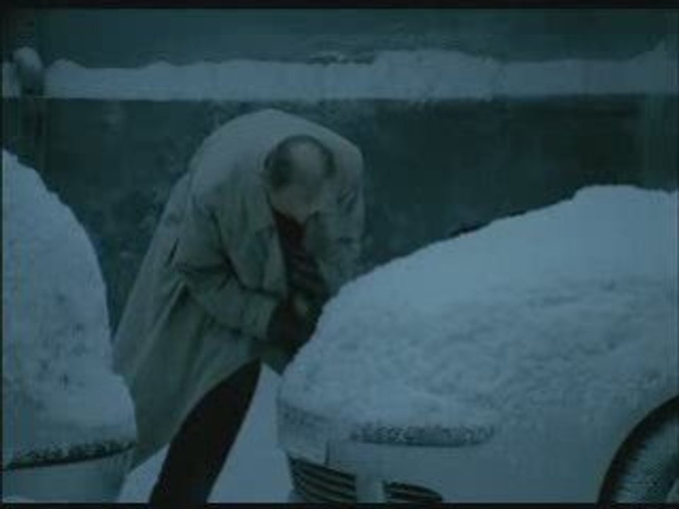 Vacuum Flask - Entertaining Commercials