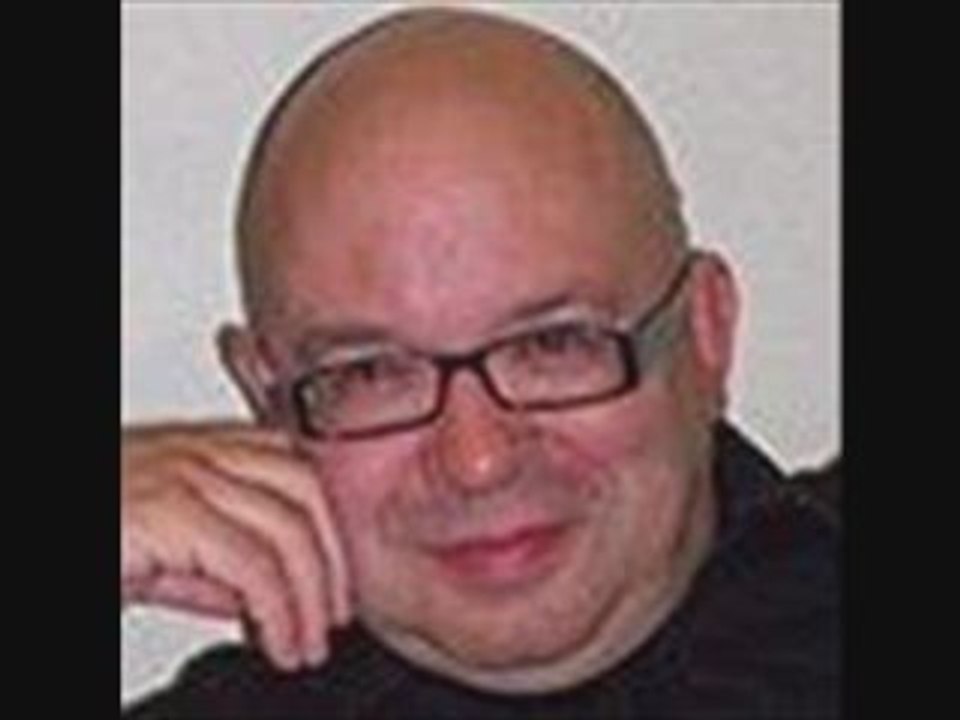 Nain pseudo intellectuel...