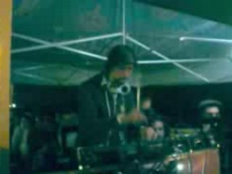 Busy P@Montréal (Meg Boat)