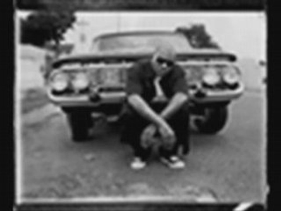 The game feat neuf millimètre (resurection remix)