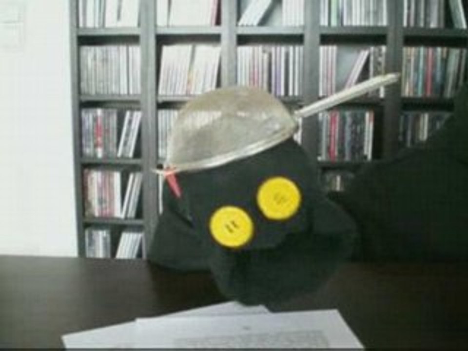 "6 Men's Blankets and a Plush Armchair" - Trailer