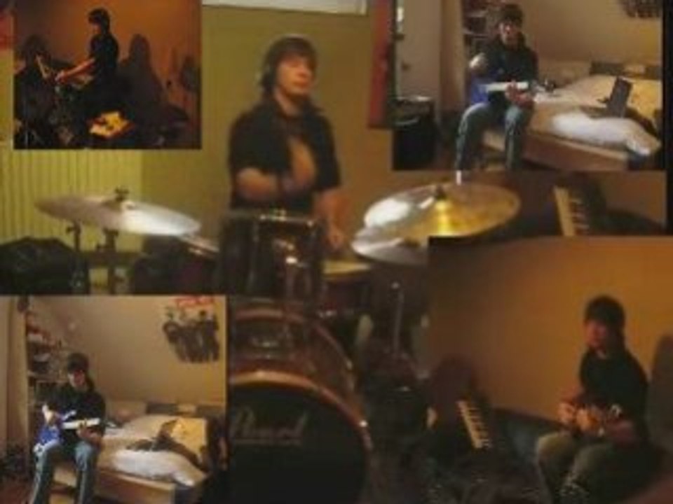 Arctic Monkeys - Leave Before The Lights Come On (Reprise)