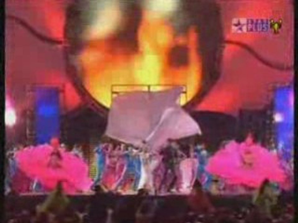 Aishwarya Abhishek & Amitabh Bachchan