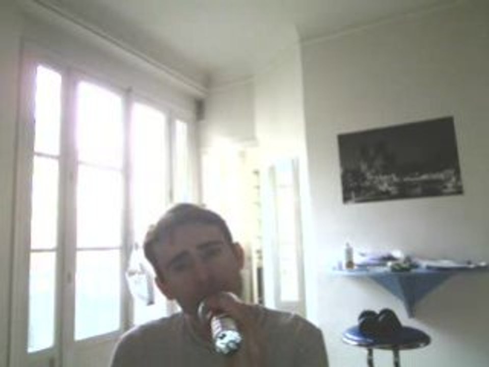 Wiwi égratigne "File file file"