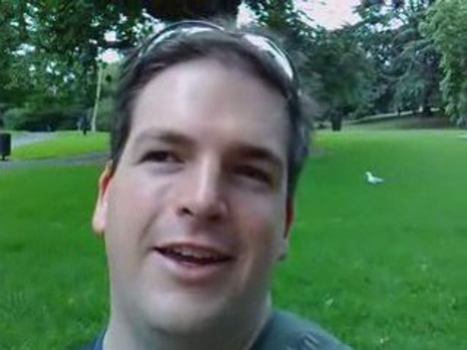 Here Comes Everybody book review - iJumpTV #51