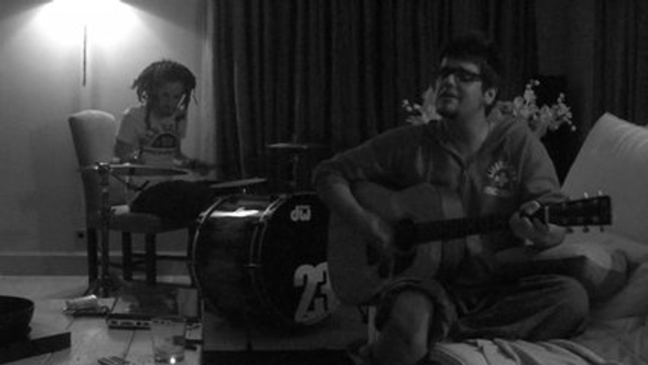 // Sunday Morning // Acoustic version